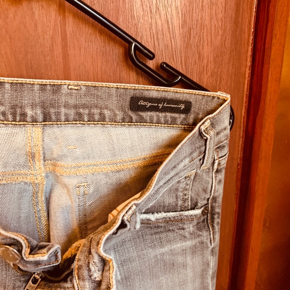 Jeans - Picture 2 of 3